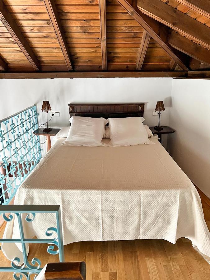 Hostal Servilia 卡莫纳 外观 照片