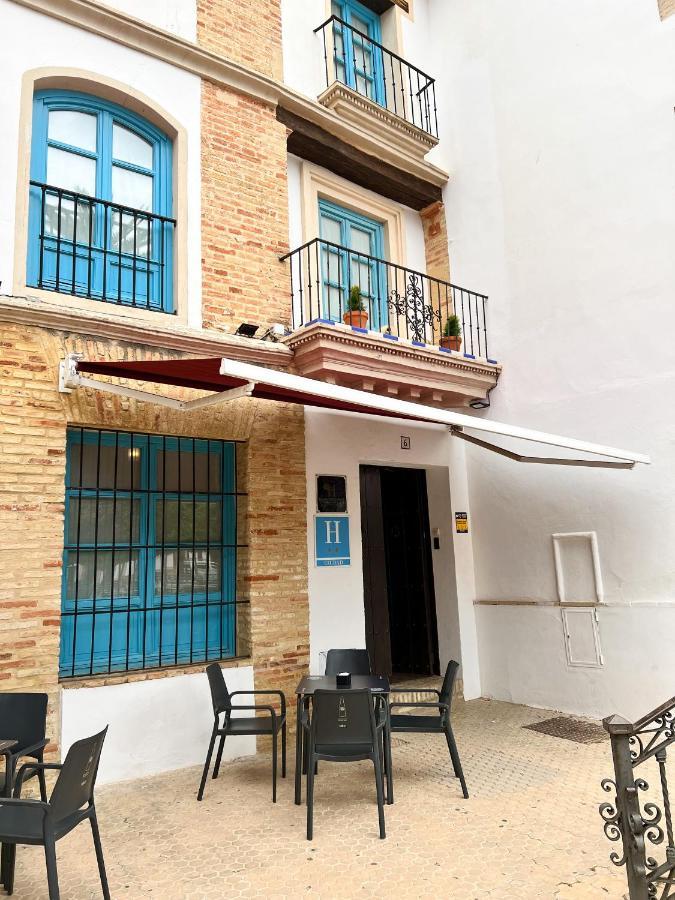 Hostal Servilia 卡莫纳 外观 照片