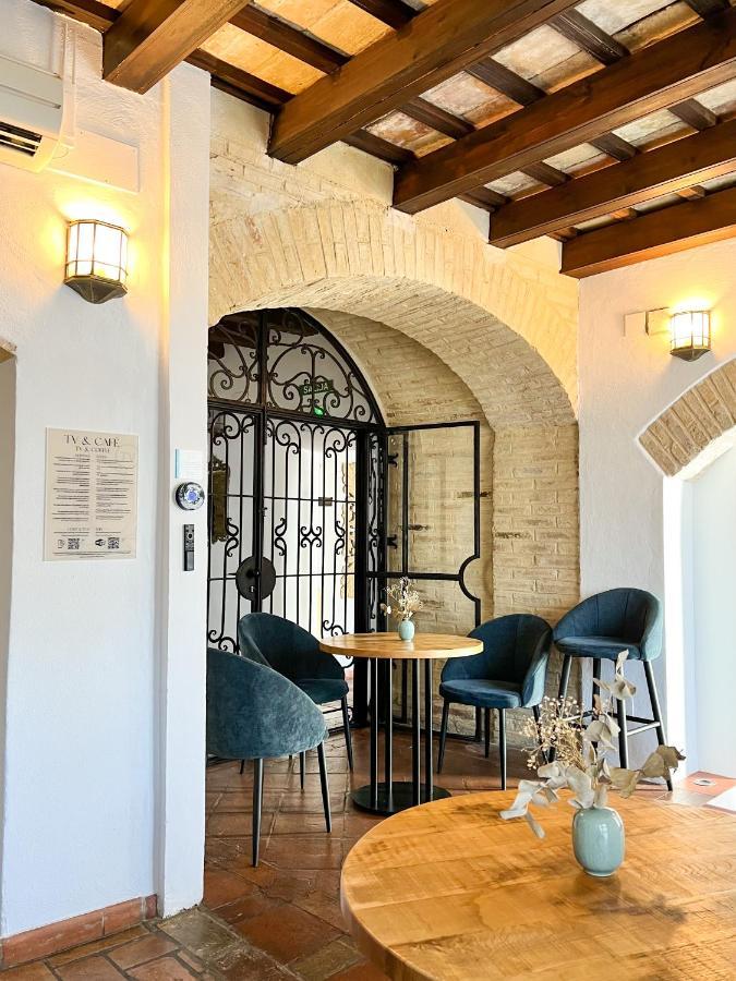Hostal Servilia 卡莫纳 外观 照片