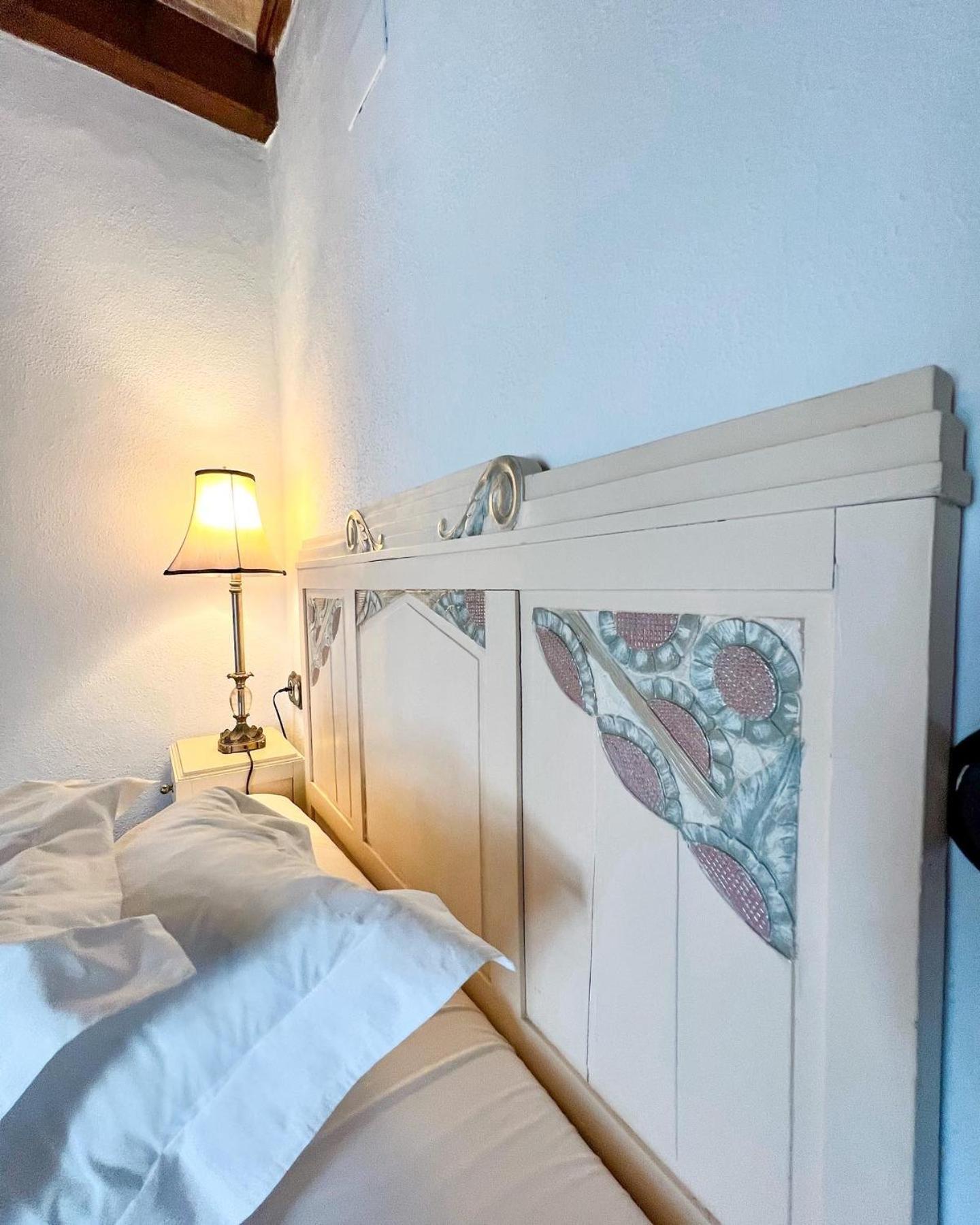 Hostal Servilia 卡莫纳 外观 照片