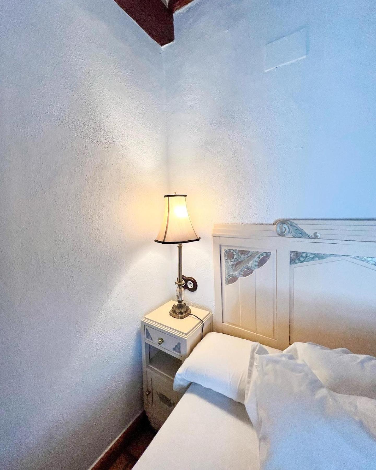 Hostal Servilia 卡莫纳 外观 照片